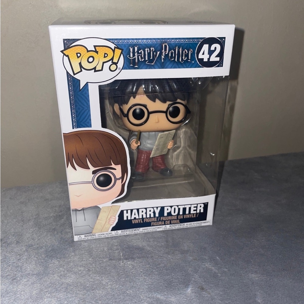 Funko Pop 42 Harry Potter with marauders map